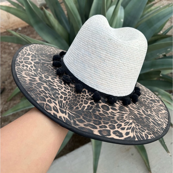 Hat - Picture 3 of 3